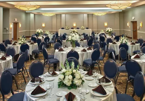DoubleTree by Hilton Memphis Restauration Photos
