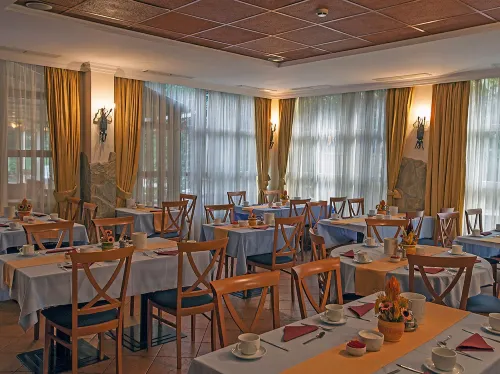 Hotel Mediterran Restauranger Photos