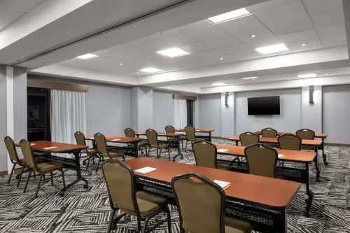 Hyatt Place Tempe/Phoenix Airport Business Facilities Photos