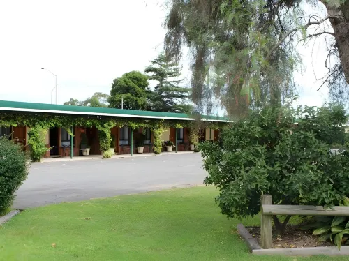 The Wayfarer Motel Exterior Photos