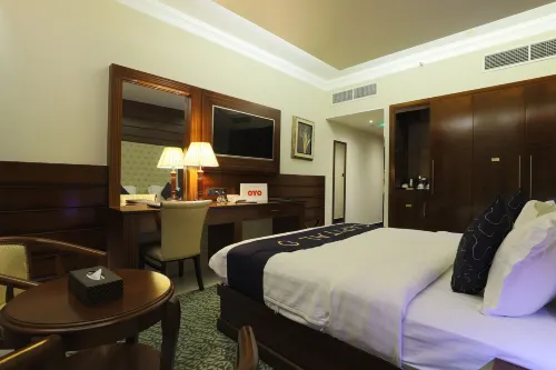 Queen Palace Hotel Photos