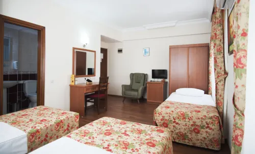 Triana Hotel Номера Photos
