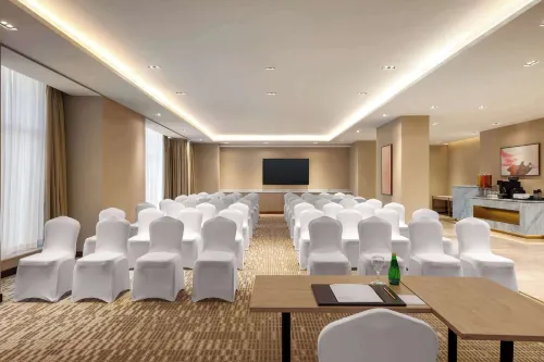 Ramada by Wyndham Riyadh King Fahd Road Espaces Affaires Photos