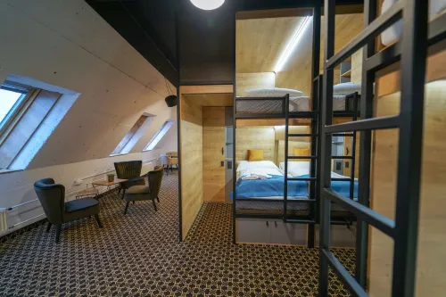 Chors Like a Hotel - Hostel Rooms Photos