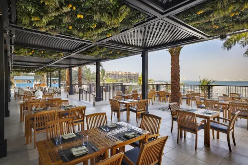 DoubleTree by Hilton Resort & Spa Marjan Island Mahlzeiten Photos