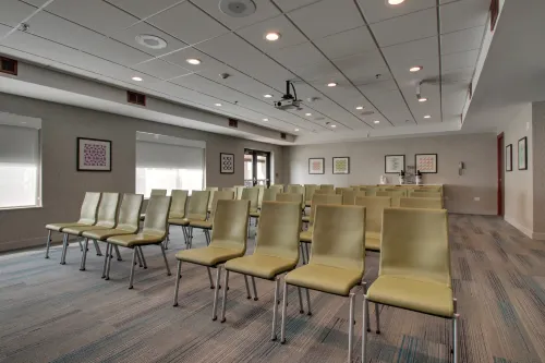 Holiday Inn Express & Suites Aurora - Naperville Espaces Affaires Photos