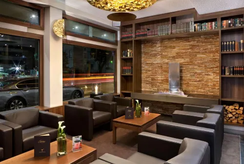 Flemings Hotel Frankfurt Main-Riverside Public Areas Photos
