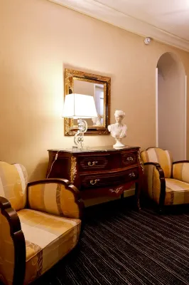Grand Hôtel Des Terreaux Photos