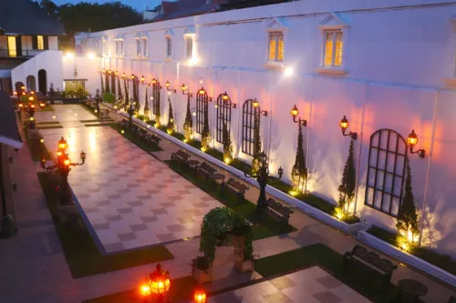 Petit Boutique Hotel Solo Экстерьер Photos