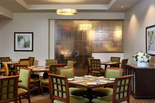 DoubleTree by Hilton Irvine Spectrum Dining Photos