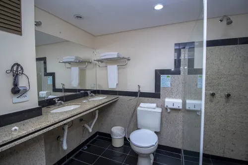 Hotel Golden Park Curitiba by Nacional Inn Camere Photos