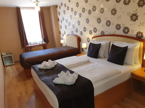 Six Inn Hotel Budapest Photos