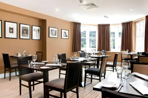 Huttons Hotel, Central London Ristorazione Photos