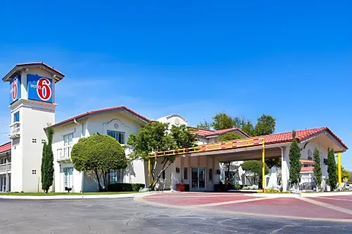 Motel 6 Kirkland, WA - North Kirkland Esterni Photos