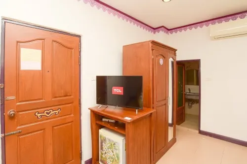 Ban Ao Thong Camere Photos