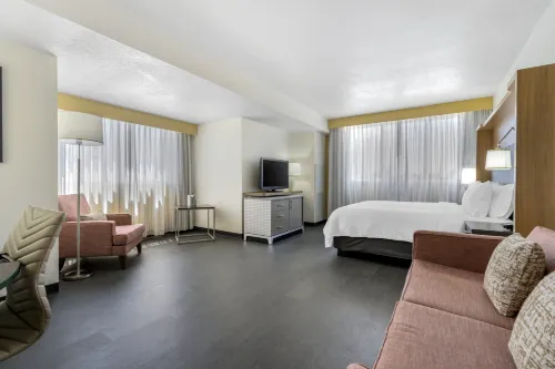 Holiday Inn Orlando International DR-Icon Rooms Photos