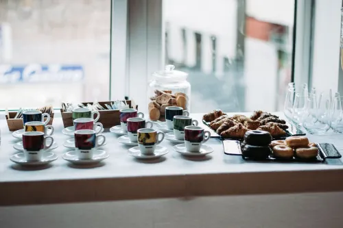 Urban Anaga Hotel Ăn uống Photos