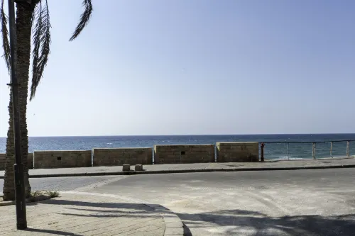 Seaside Escape with Blissful Balcony and Mamad by Sea N' Rent À proximité de l'hôtel Photos