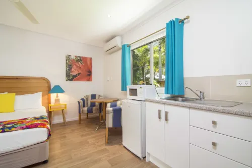 Port Douglas Motel Rooms Photos