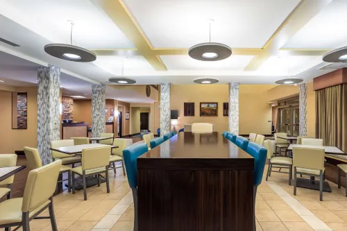 Best Western Plus University Park Inn  Suites Restauration Photos