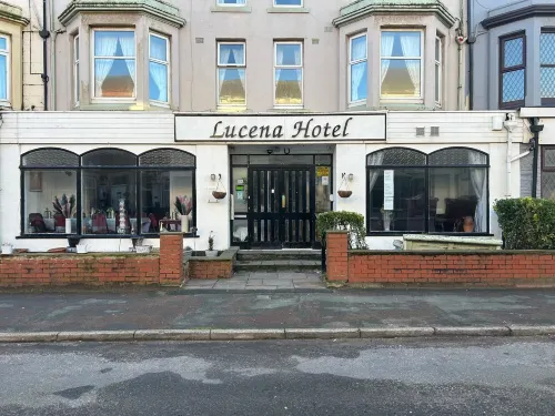 Lucena Hotel Exteriör Photos