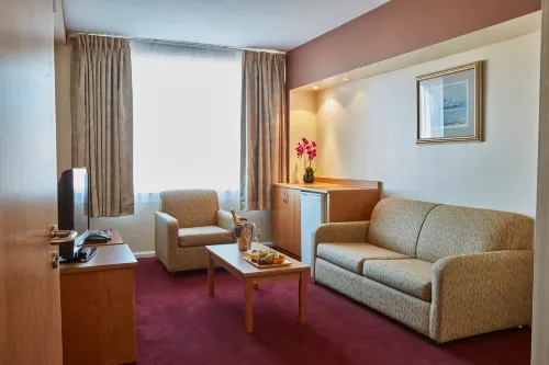 Future Inn Cardiff Photos