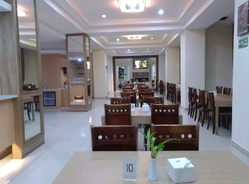Rangkayobasa Hotel Padang Panjang Mahlzeiten Photos