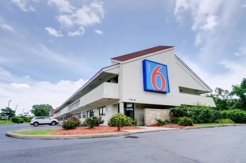 Motel 6 Kansas City, MO Extérieur Photos
