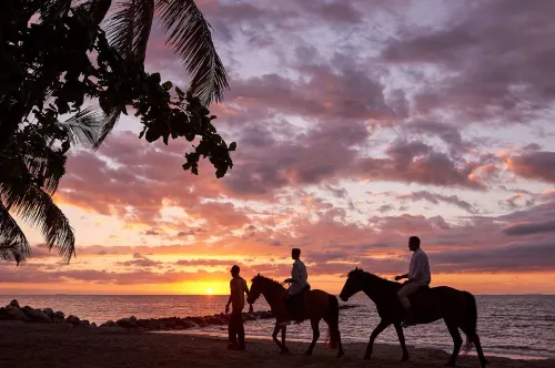 DoubleTree by Hilton Fiji - Sonaisali Island Near Hotel Photos