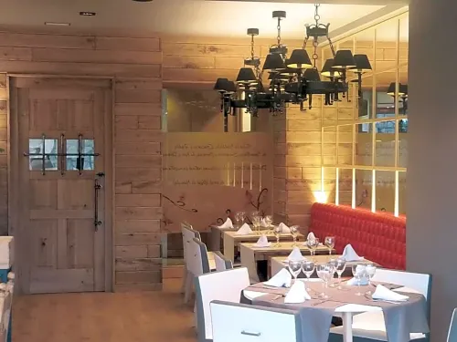 Hotel Sanchez Dining Photos