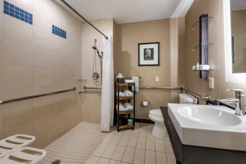 Cambria Hotel Ft Lauderdale, Airport South & Cruise Port Photos