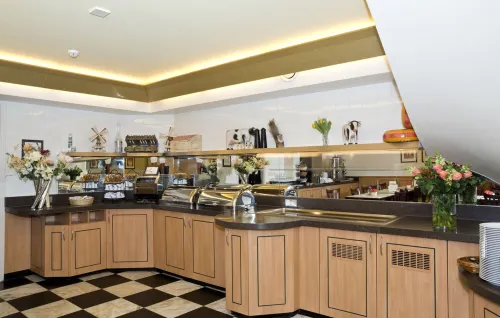 Avenue Hotel Ristorazione Photos