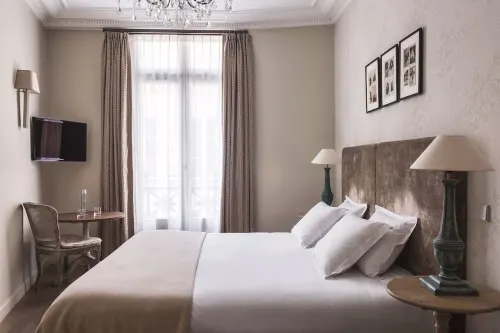 New Hotel Roblin Photos