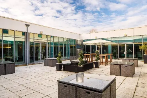 Delta Hotels Nottingham Belfry À proximité de l'hôtel Photos