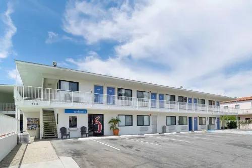 Motel 6 Santa Barbara, CA - Beach Extérieur Photos