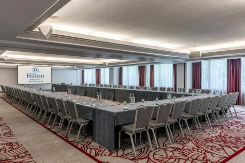 Hilton Geneva Hotel and Conference Centre Business Photos