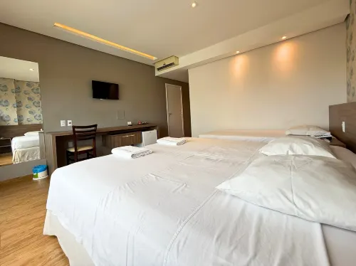 Continental Inn Номера Photos