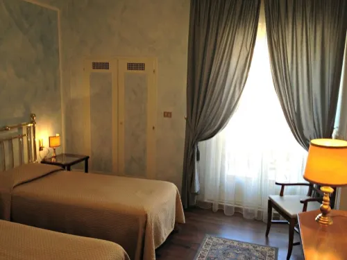 Hotel Roma Photos