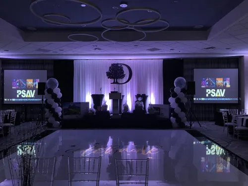 DoubleTree by Hilton Chicago - North Shore Conference Center الأماكن العامة Photos