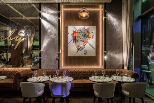 Delta Hotels Istanbul Levent Restauration Photos