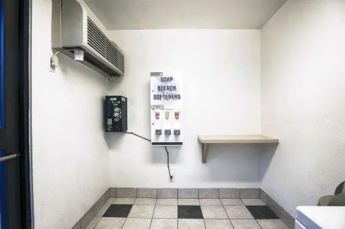Motel 6 Mammoth Lakes, CA Photos