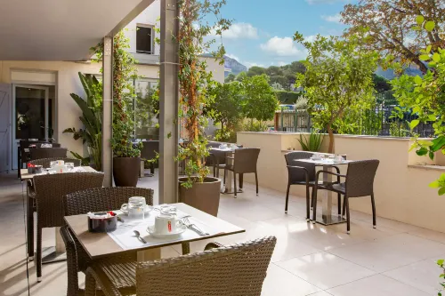 Best Western Hotel & Spa Cœur de Cassis Restauration Photos