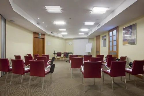 Holiday Inn Milan - Garibaldi Station, an IHG Hotel Business Photos