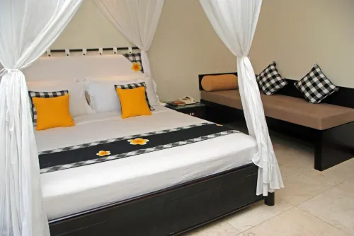 Legian Beach Hotel Photos