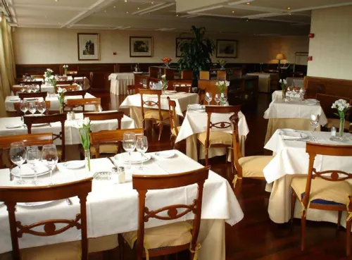 Intelier Palacio San Martin Dining Photos