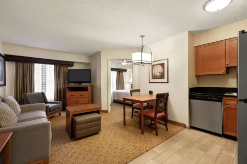 Homewood Suites by Hilton Dallas - Park Central Area Camere Photos