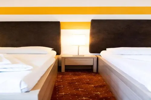Lenas Donau Hotel Photos