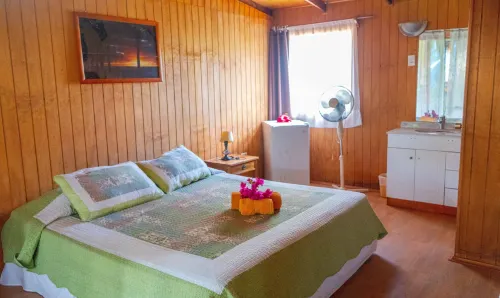 Kaimana Inn Rapa Nui Kamar Photos