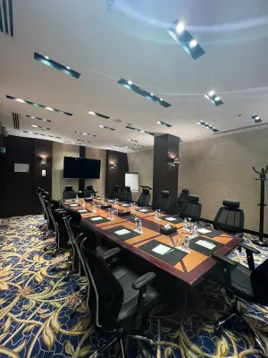 Holiday Inn Tabuk Business Photos