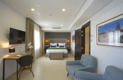 Maia Hotel Suites Rooms Photos